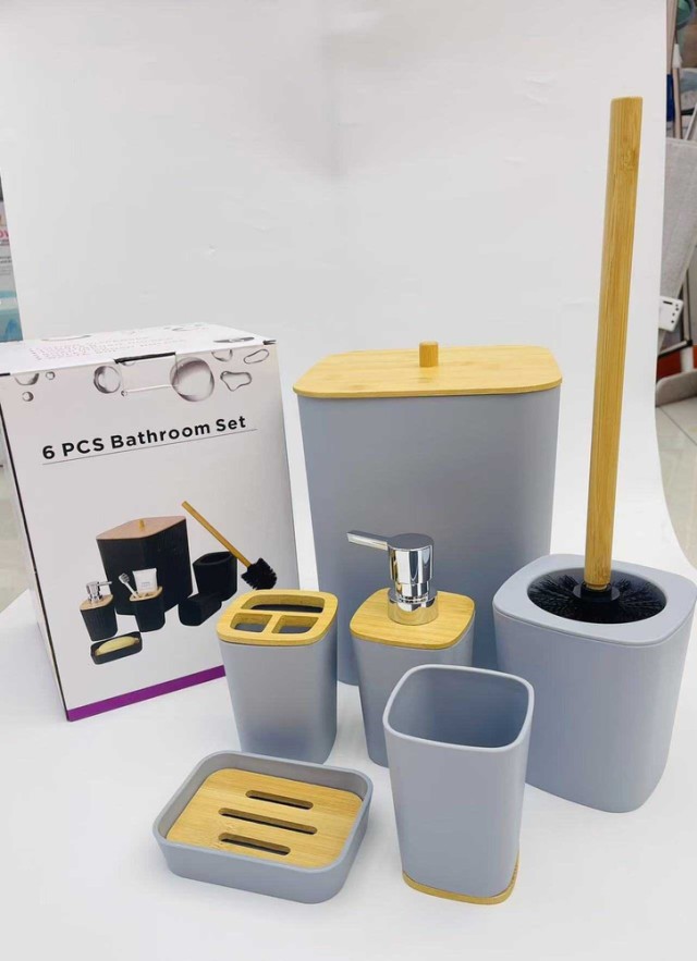 Verk Group Σετ Μπάνιου 6 Τεμαχίων 6628 με Ξύλινες Λεπτομέρειες, Λευκό, Μαύρο, Γκρι (Τυχαία Αποστολή Χρώματος) 5907451377277