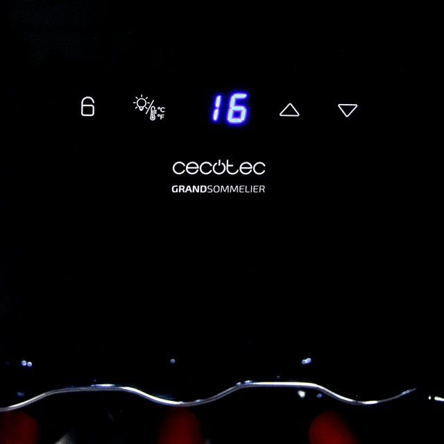 CECOTEC Συντηρητής Κρασιών GrandSommelier 1550 CoolCrystal Bodega - Θερμοηλεκτρική Συντήρηση Κρασιών 15 Φιαλών με Ρυθμιζόμενη Θερμοκρασία και Εσωτερικό LED Φωτισμό CEC-100135