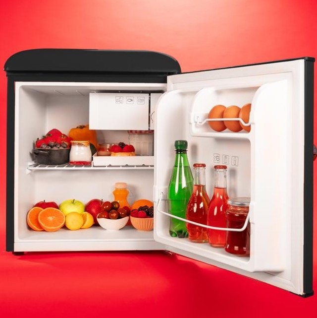 Μίνι ψυγείο 45 Lt Bolero CoolMarket TT Origin 45 Black E Retro 44,7 x 53,4 x 55 cm Cecotec CEC-02130