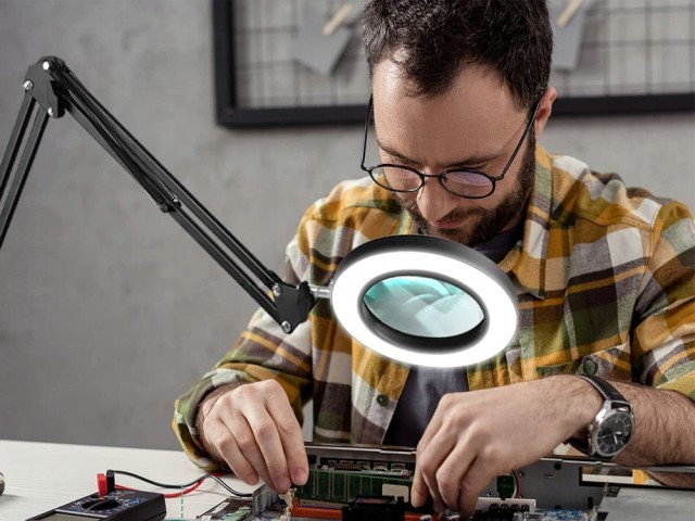 Verk Group Μεγεθυντικός Φακός LED Λάμπα Ιδανικός για Αισθητικούς 5907451345047