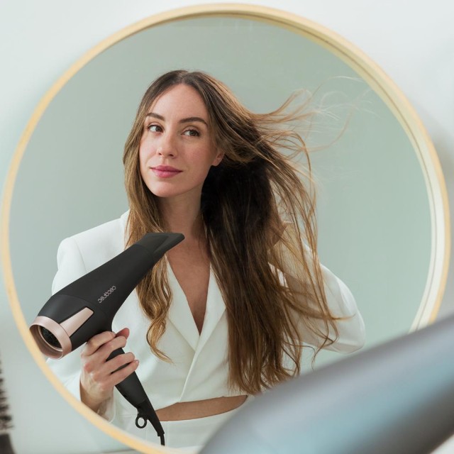 CECOTEC  Σεσουάρ Μαλλιών Bamba IoniCare Elegance AC 2400 W με Ιονική Τεχνολογία και Ισχυρή Ροή Αέρα  CEC-04398