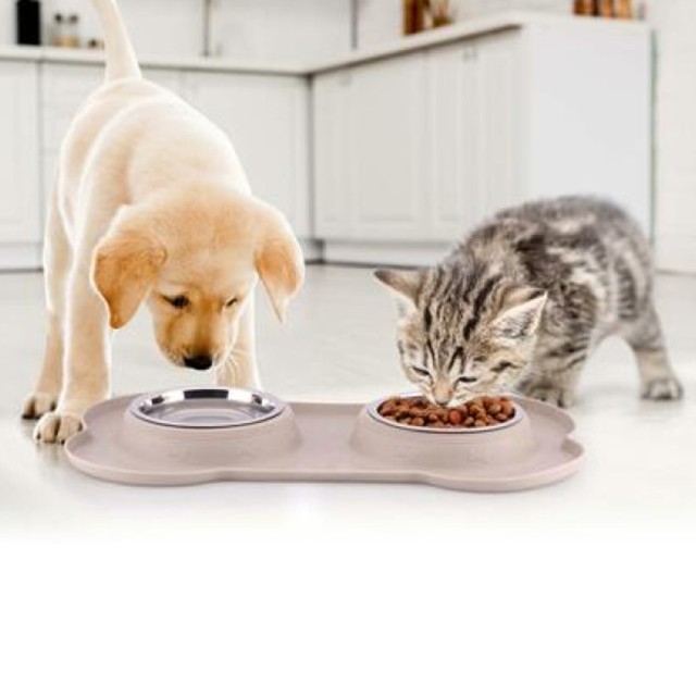 PET TREATMENT Διπλό Μπολ για Κατοικίδια με Δίσκο Σιλικόνης Χωρητικότητα 2 x 150 ml για Σκύλους και Γάτες 02840580