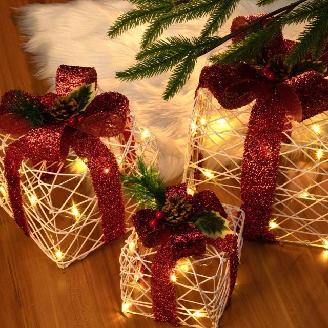 BAKAJI  Σετ 3 Φωτεινά Πακέτα Δώρων Χριστουγέννων Διακόσμηση Εσωτερικών και Εξωτερικών Χώρων  02814745