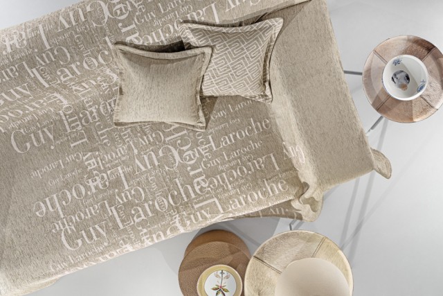 Guy Laroche Ριχτάρι Καναπέ Stamp Taupe (Διθέσιος) 180x250, 1133030125013
