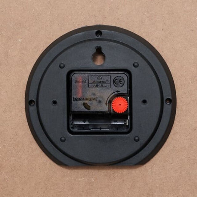 Atmosphera Ρολόι Τοίχου Greta με Αφηρημένο Σχέδιο – Διάμετρος 38 εκ. – MDF & Γυαλί 210452