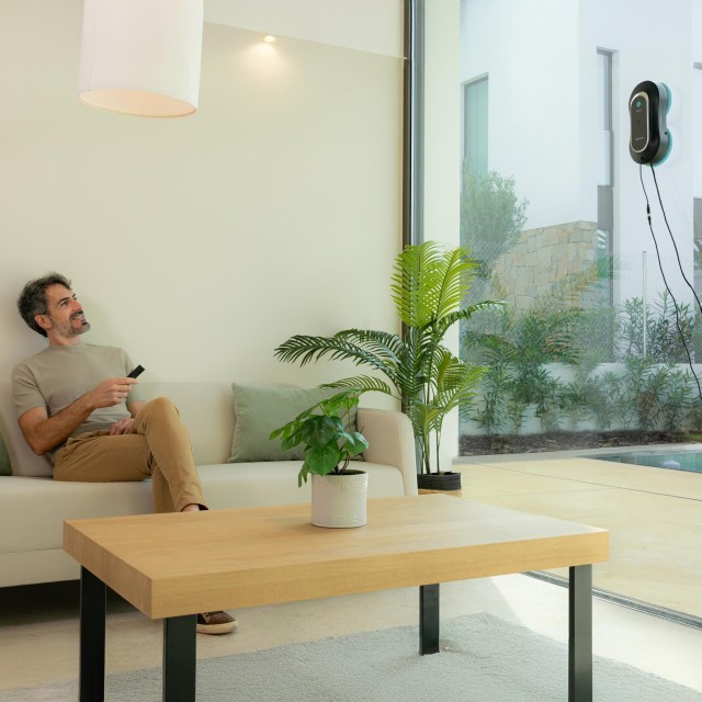 Cecotec Ρομπότ Καθαρισμού Τζαμιών 3 σε 1 Conga Windroid 1090 Double Spray Connected  με Ψεκασμό Διπλής Όψης, 8 Λειτουργίες & Τηλεχειριστήριο