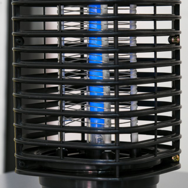 Outsunny Λάμπα Αντικουνουπική Ηλεκτροεντομοκτόνο με UV Φως για Εσωτερικό και Εξωτερικό Χώρο, 11x11x26 εκ., Μαύρο 849-018