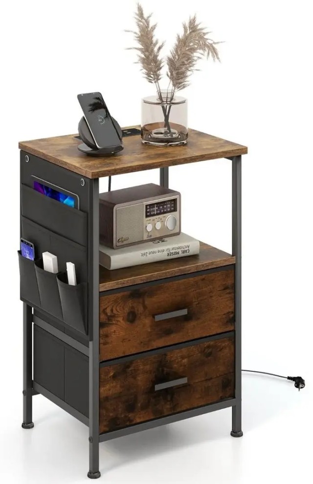 Costway Κομοδίνο με Σταθμό Φόρτισης & 2 Συρτάρια & 6 Πλαϊνές Τσέπες Βιομηχανικό Πλαϊνό Τραπέζι Καφέ JZ10362DE-1CF