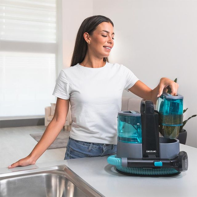 CECOTEC Πλυστικό Υφασμάτων & Ταπετσαριών 600W Conga 4000 Carpet&Spot Clean XL X-Treme , 14 kPa, με 2 Δοχεία, Ψεκασμό Νερού και 3 Μπεκ Αναρρόφησης CEC-A90-100006